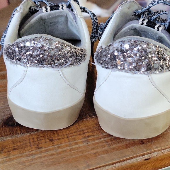 ShuShop Kids Sneakers with Pink Star and Leopard Laces - Picture 7 of 9